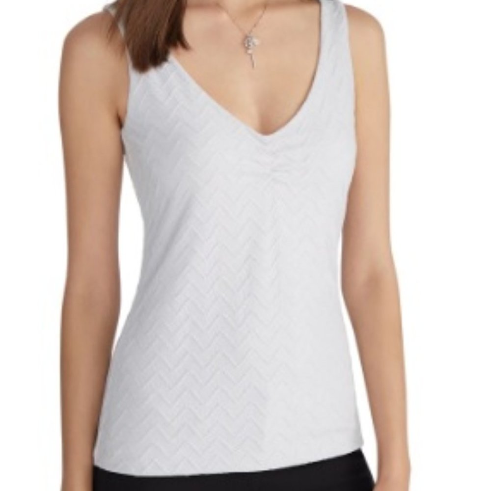 White House Black Market Textured Tank Opaline